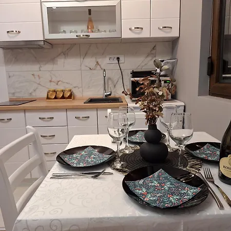 Bogdanovic Nlt Lux Apartamento *